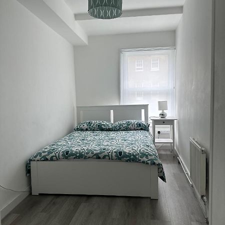 High Barnet Studio Flat 아파트 외부 사진